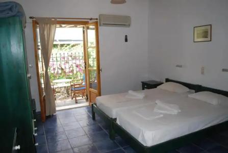 Siroco's Rooms And Studios - 19