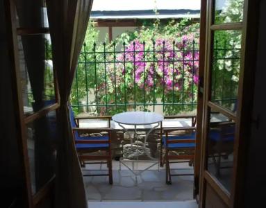 Siroco's Rooms And Studios - 23