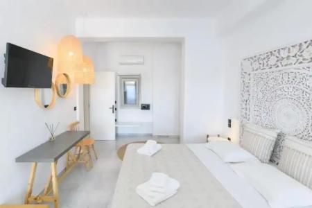 Sunset View & Apartments - 94