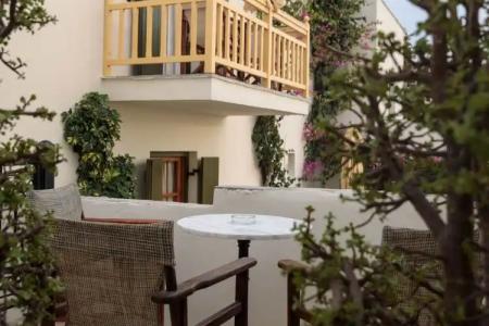 Proteas & Suites - 150