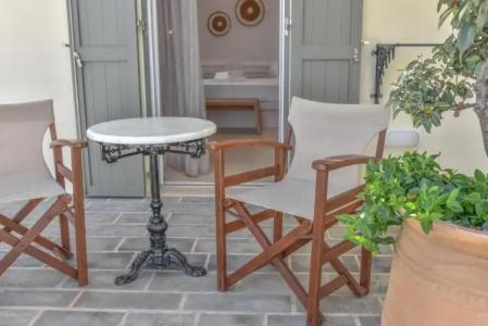 Proteas & Suites - 225