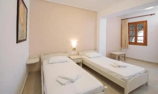 Proteas & Suites - 278