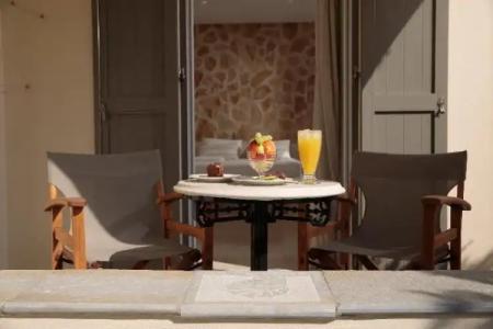 Proteas & Suites - 261