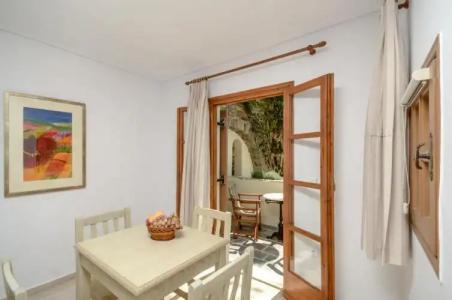 Proteas & Suites - 356