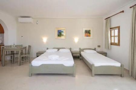 Proteas & Suites - 365