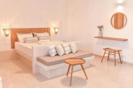 Proteas & Suites - 210