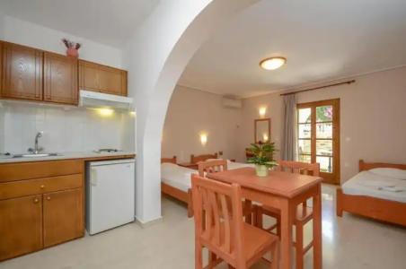 Proteas & Suites - 337