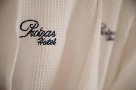 Proteas & Suites - 191