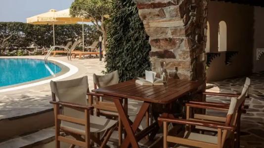 Proteas & Suites - 303