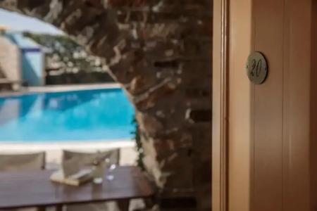 Proteas & Suites - 271