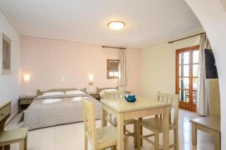 Proteas & Suites - 120