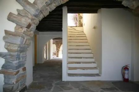 Proteas & Suites - 380