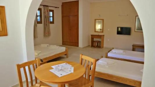 Proteas & Suites - 389