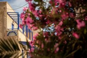 Kamarela Studios, Kamari