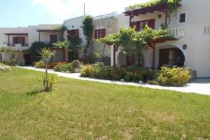 Acti Plaka, Naxos Chora