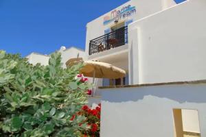 Marine Dream, Naxos Chora