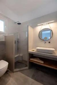 Drios Luxury Studios - 90