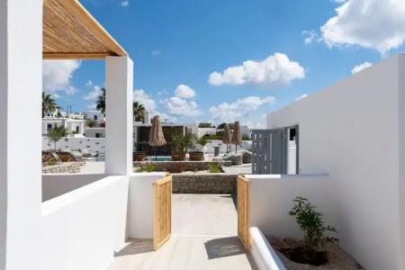 Drios Luxury Studios - 18