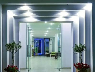 Xenios Dolphin Beach - 16