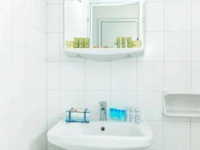 Xenios Dolphin Beach - 12