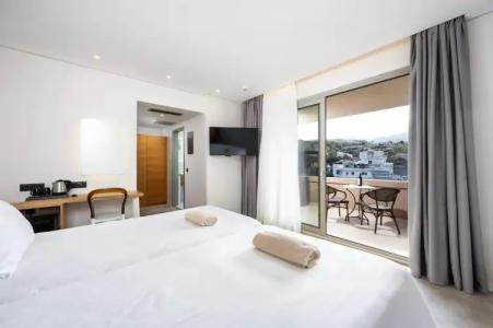 Athina Palace Resort & Spa - 5