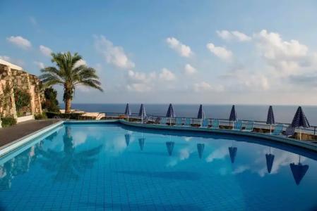 Athina Palace Resort & Spa - 13