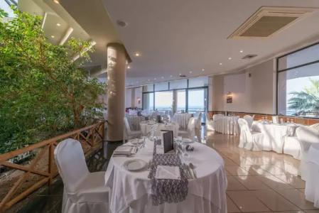 Athina Palace Resort & Spa - 27