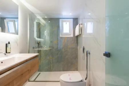 Athina Palace Resort & Spa - 9