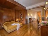 VIP Master Quadruple Suite with partial sea view