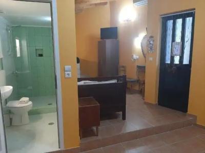 Ela Mesa Luxury Apartments - 37