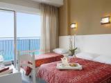 Triple room with sea view