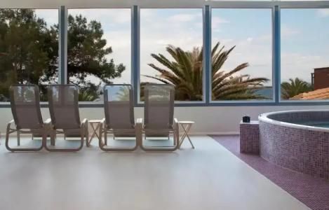 Alexandra Beach Spa Resort - 23