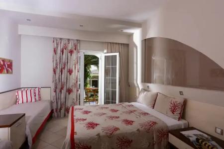 Alexandra Beach Spa Resort - 37