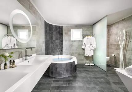 Alexandra Beach Spa Resort - 74