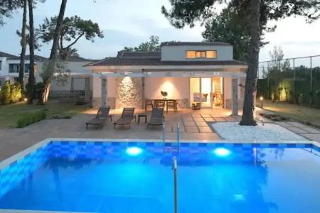 Alexandra Beach Spa Resort - 31