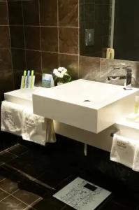 Royal Paradise Beach Resort & Spa - 78