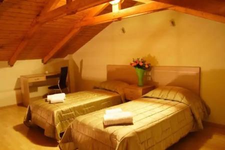 Eleana Boutique & Blue Infinity - 40