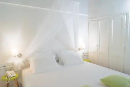 Skiathos Holidays Suites & Villas - 42