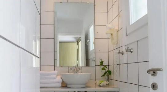 Skiathos Holidays Suites & Villas - 49