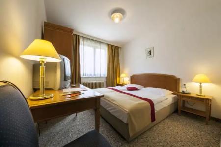 Zagreb - 1