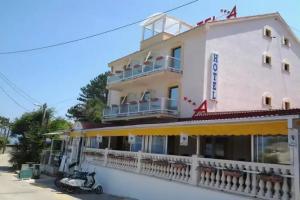 Hotel Argentum, Verbenico