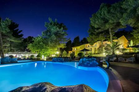 Matilde Beach Resort - 9