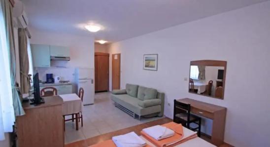 ApartBuratovic - 15