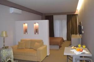 Achillio Hotel, Komotini