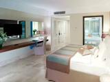 Standard room with garden view