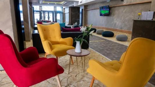 Riverside Boutique - 16