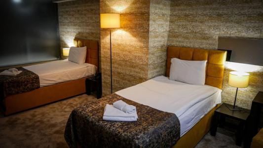 Riverside Boutique - 31