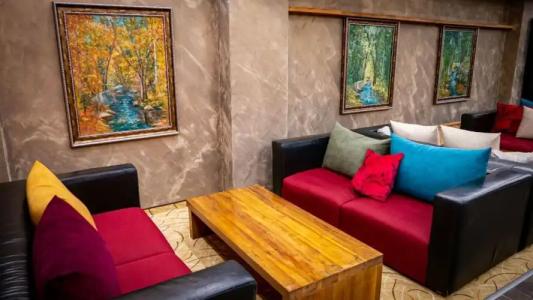 Riverside Boutique - 10