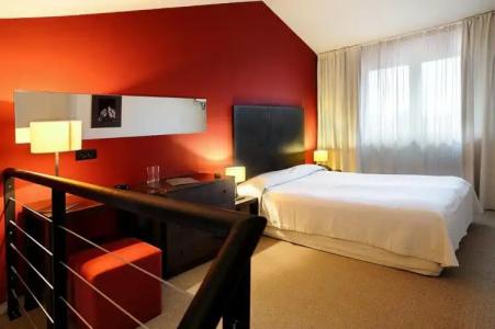 Riverside Boutique - 3