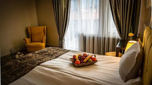 Riverside Boutique - 25